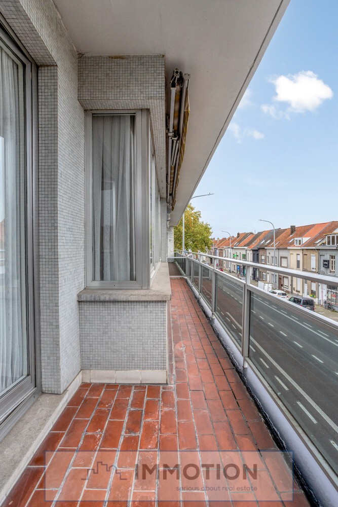 706e10031873e51fbede479187d34705964947aacf9b52b6fcebedb11988e4a2