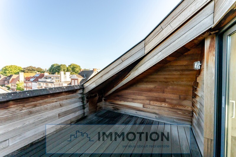 733a23b348179d7df43543d601f84e07833bdc79e69a54d879ee4ea7f725e5b9