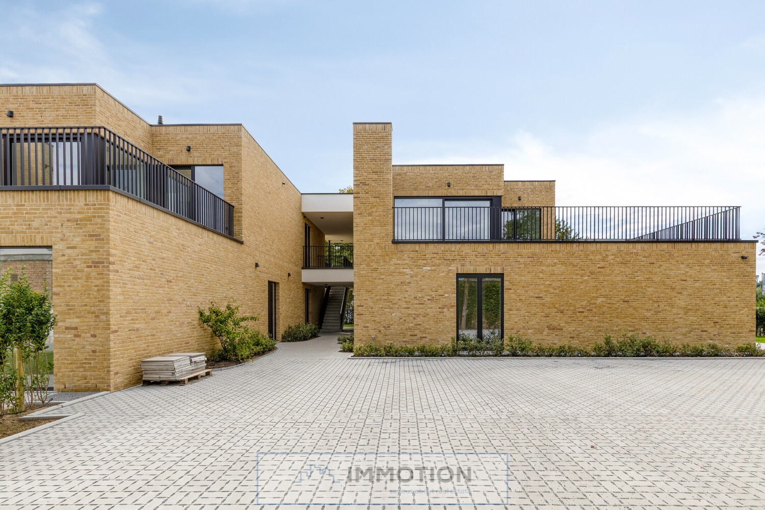 8e78dd00b5da5a520d9ec4ddd0e2459e51b5163b4bb1e183f009ba2f8e9ce97d