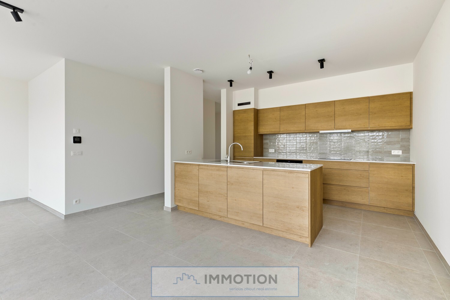 B3a9876e5761ebcbda682b47b96b502ae2aaa8cf7953e971cd24df194d2d50c8