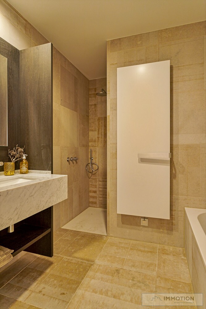 B5e6ec79da181cd45d21dbe16473c62f9e108d1e280f2c6c46e050730e656727