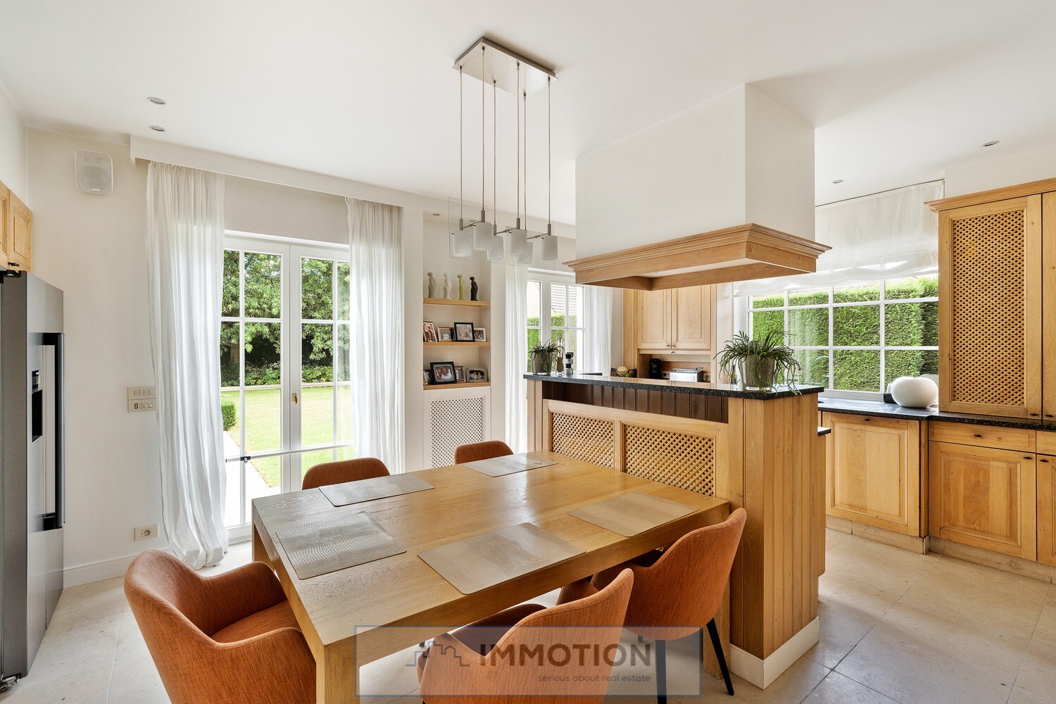 B838d545f6b0760a56394904914457cf0dd67275bcdfb412645de7764832b657