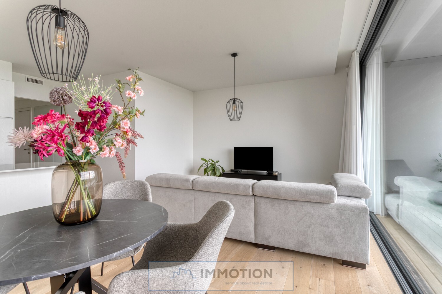 B8a20ef60fc474aeaba402f187c6ef34e8fc6dfa9215fe7a30533e12b0678260