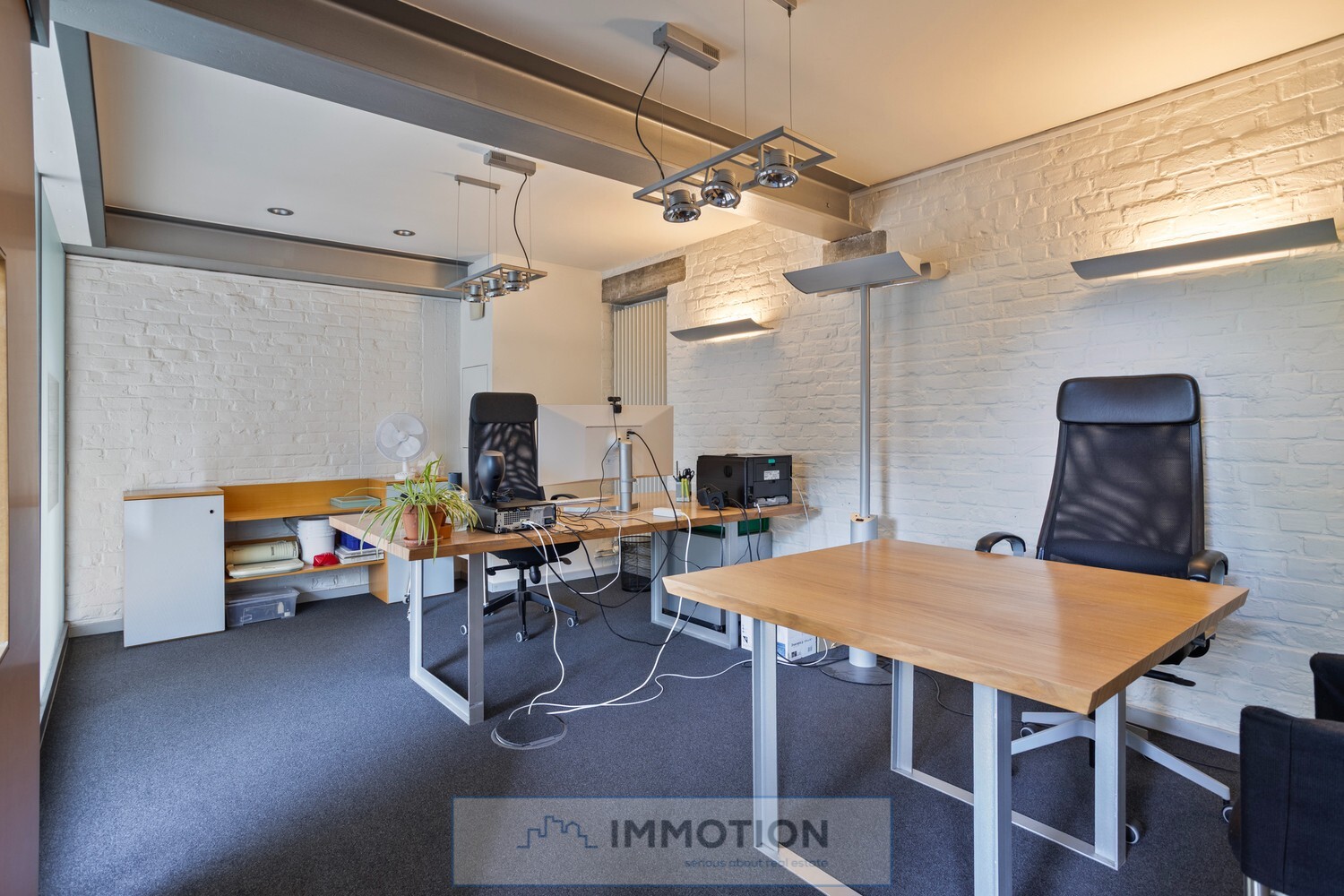 C27f5d3fbe36f6a59476e5209d3540a600aaf3e24dc183df78e95d540ade8fb9