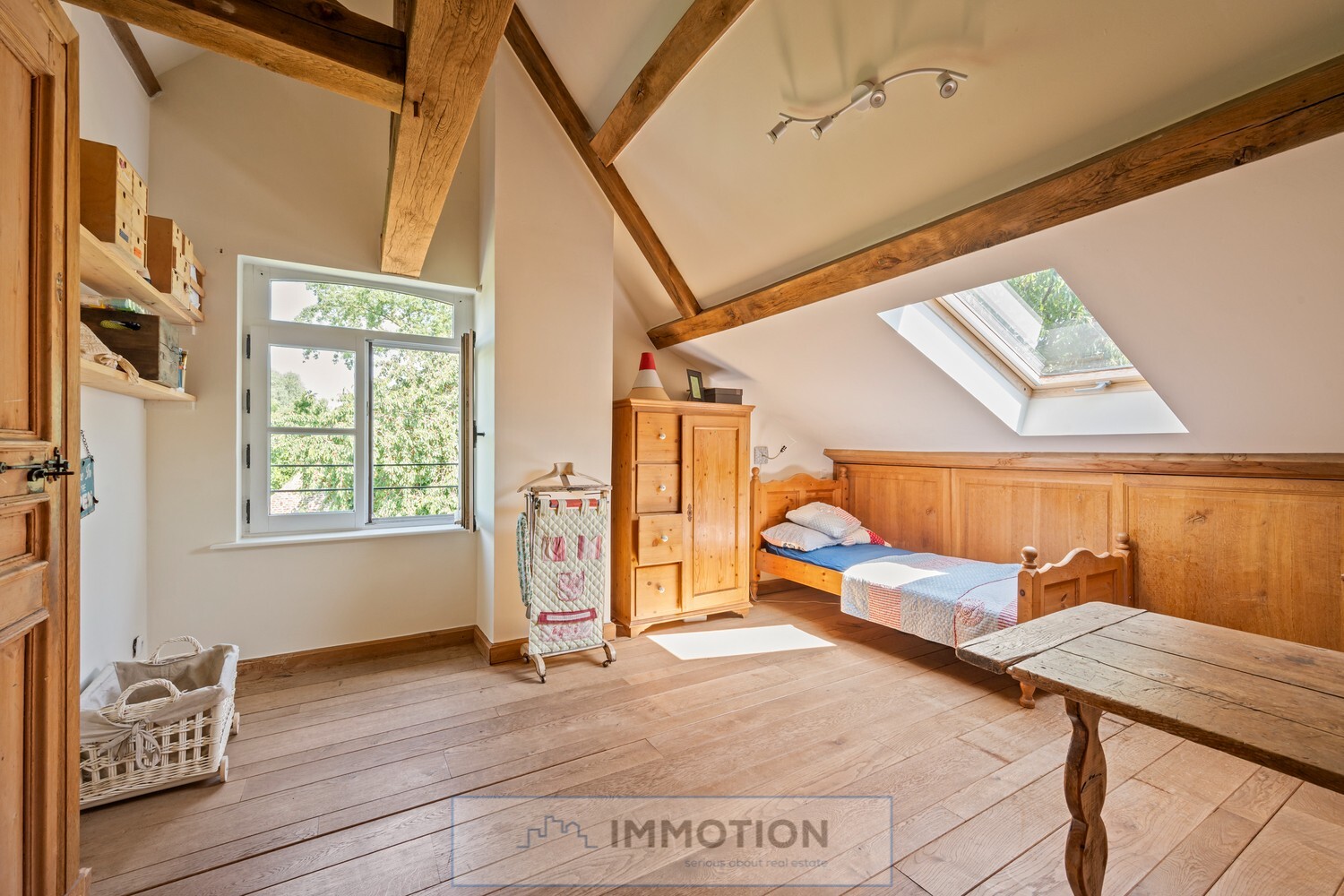 C72bf23f630b9f860ac110c548cda8aa4fbf9936c7408583928567f025806df8