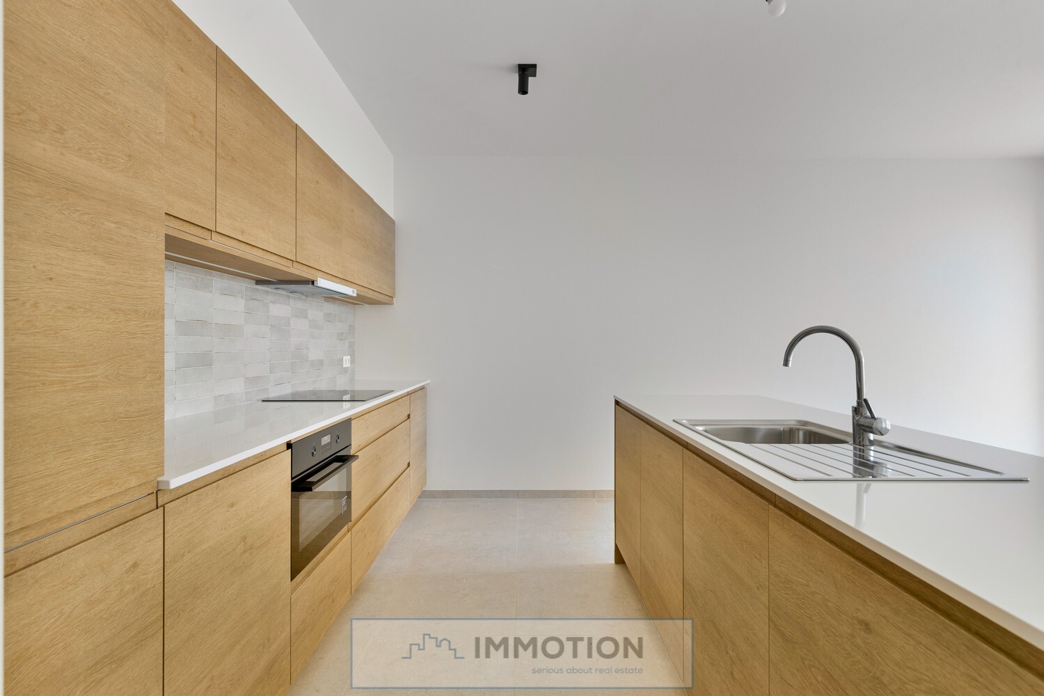 Cef8baabf340252e5d89d105bc53b40c15eb00c716cd5ebab08c5851e1d1f444