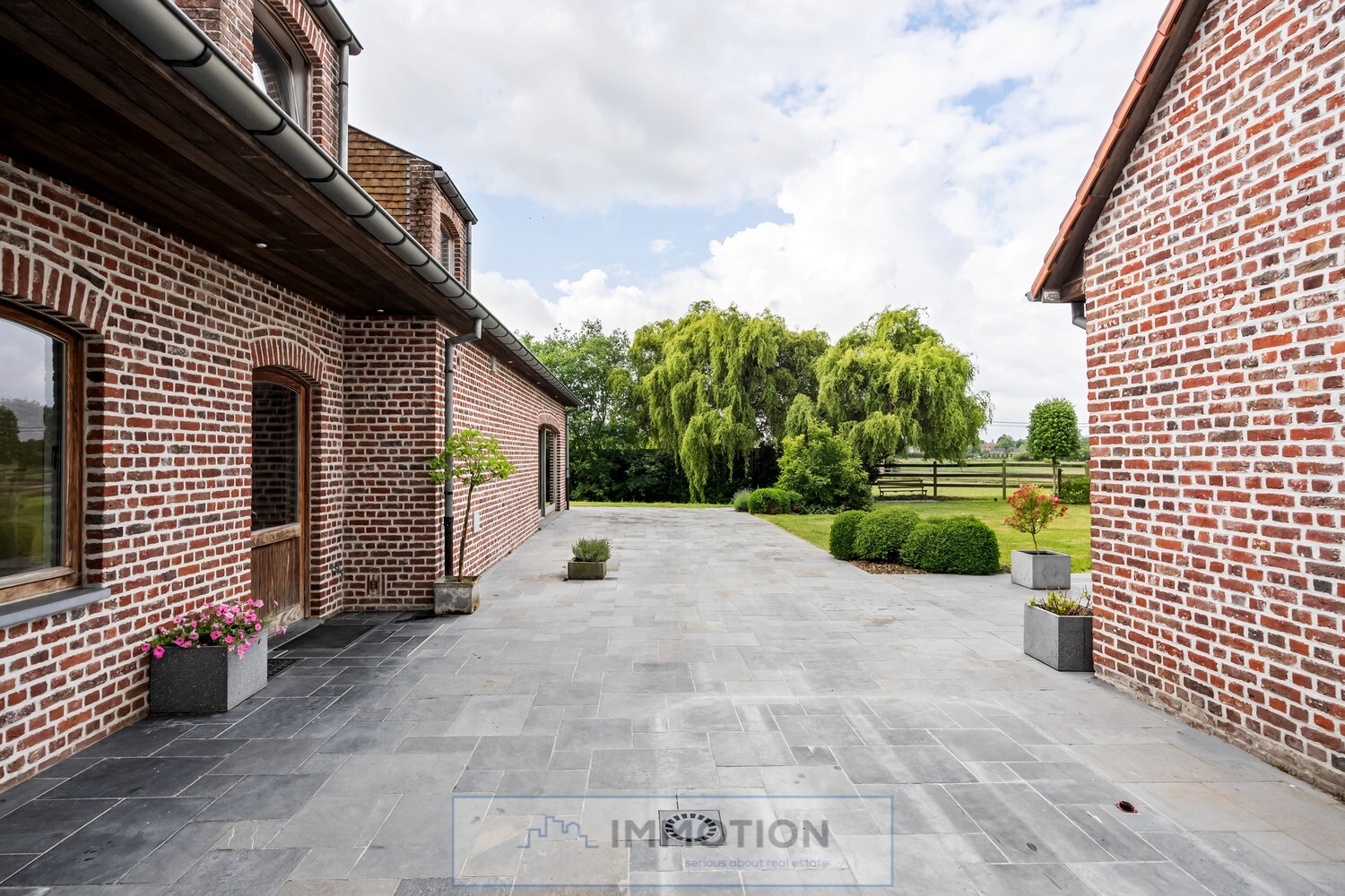 Fb92495585f357c0a1b4236fff31c432f3cdc99904751d83cd31517a45f155c2